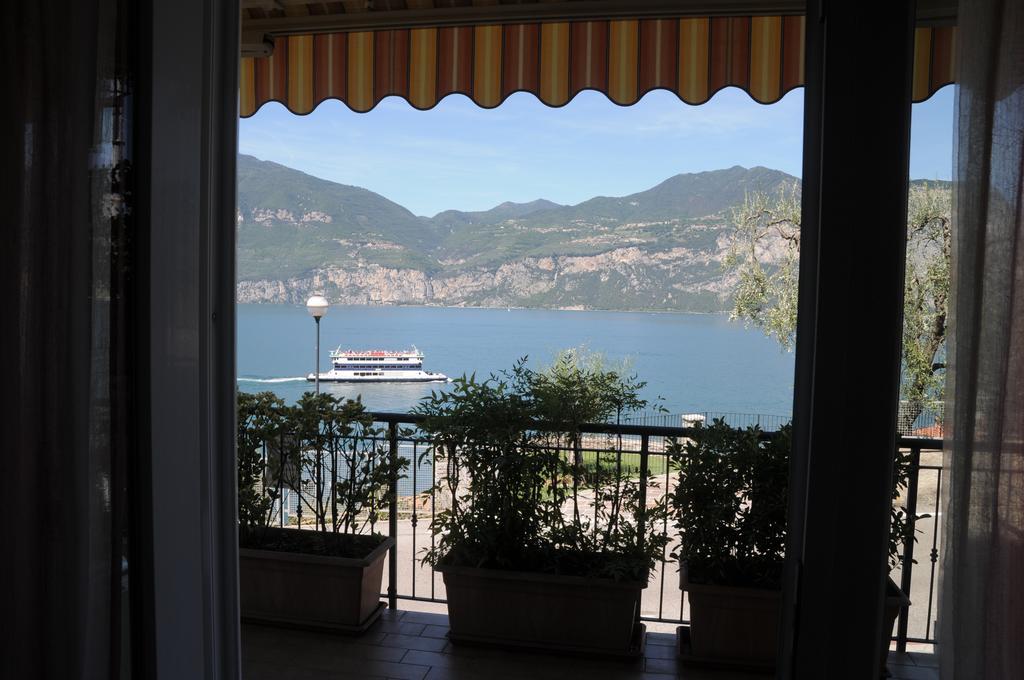 Mary Apartments Brenzone sul Garda Exteriör bild