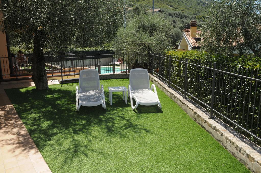 Mary Apartments Brenzone sul Garda Exteriör bild